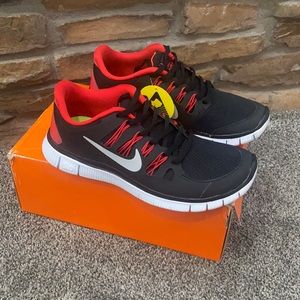Brand new Nike free 5.0+ size 8. These are brand new with tags never worn.